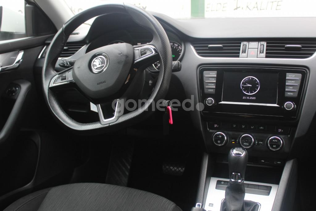 60 BİN KM DE 87 BİN TL PEŞİNLE 2017 OCTAVİA STYLE 110HP OTOMATİK