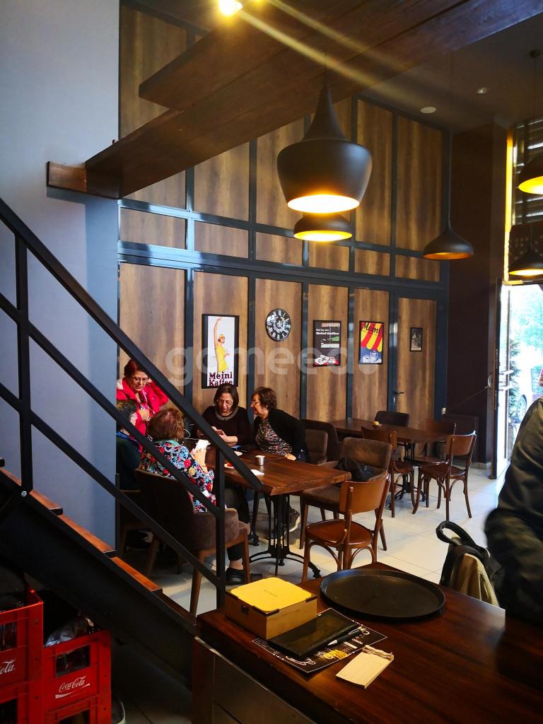 Göztepe Minibüs yolu üzerinde işler halde Cafe restaurant