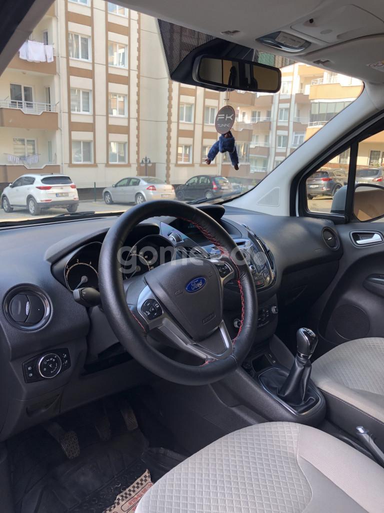 HATASIZ- BOYASIZ- DEĞİŞENSİZ FORD TOURNEO COURİER