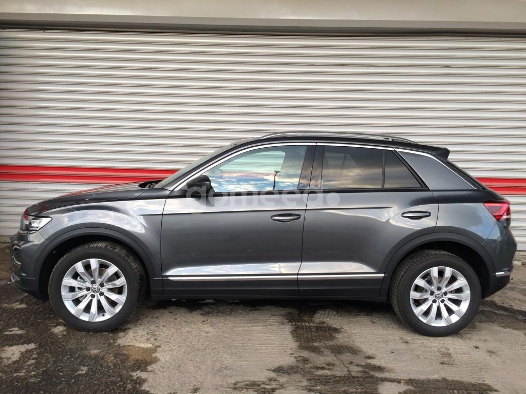 "0" KM T-ROC EN FULL MODEL