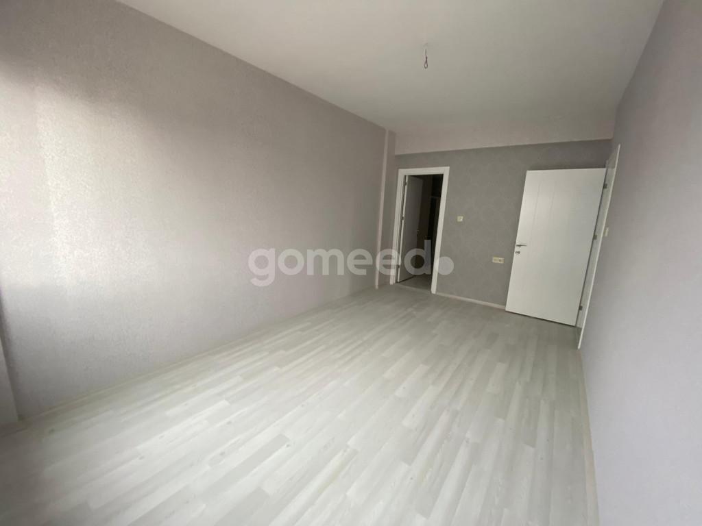 AHMET YESEVİ CADDESİ ÜZERİ 3+1 160 M2 ZEMİN KAT HOBİ  BAHÇELİ KAPALI OTOPARKLI DAİRE