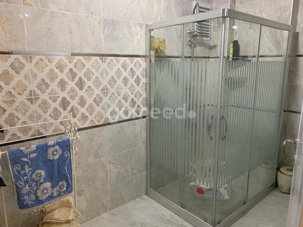 Veysel karani caddesinde cephe 4+1 Daire