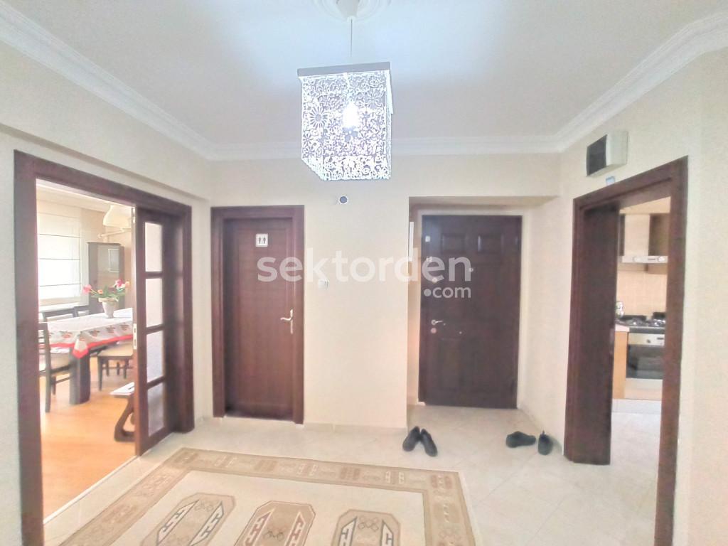ÖZLÜCEDE BAKIMLI SATILIK DAİRE