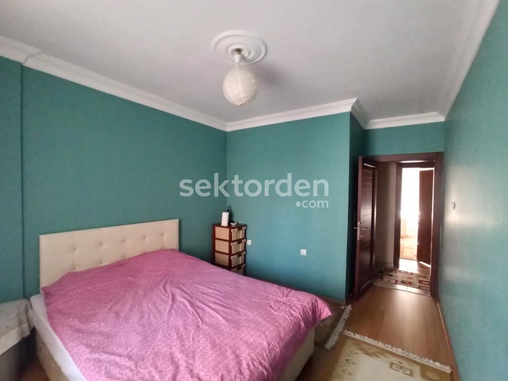 ÖZLÜCEDE BAKIMLI SATILIK DAİRE