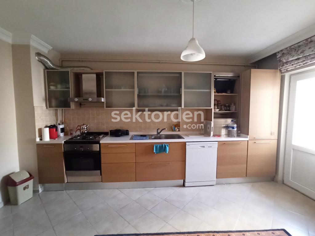ÖZLÜCEDE BAKIMLI SATILIK DAİRE