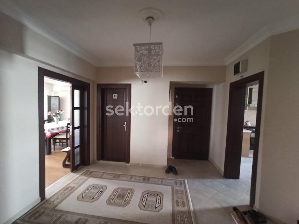ÖZLÜCEDE BAKIMLI SATILIK DAİRE