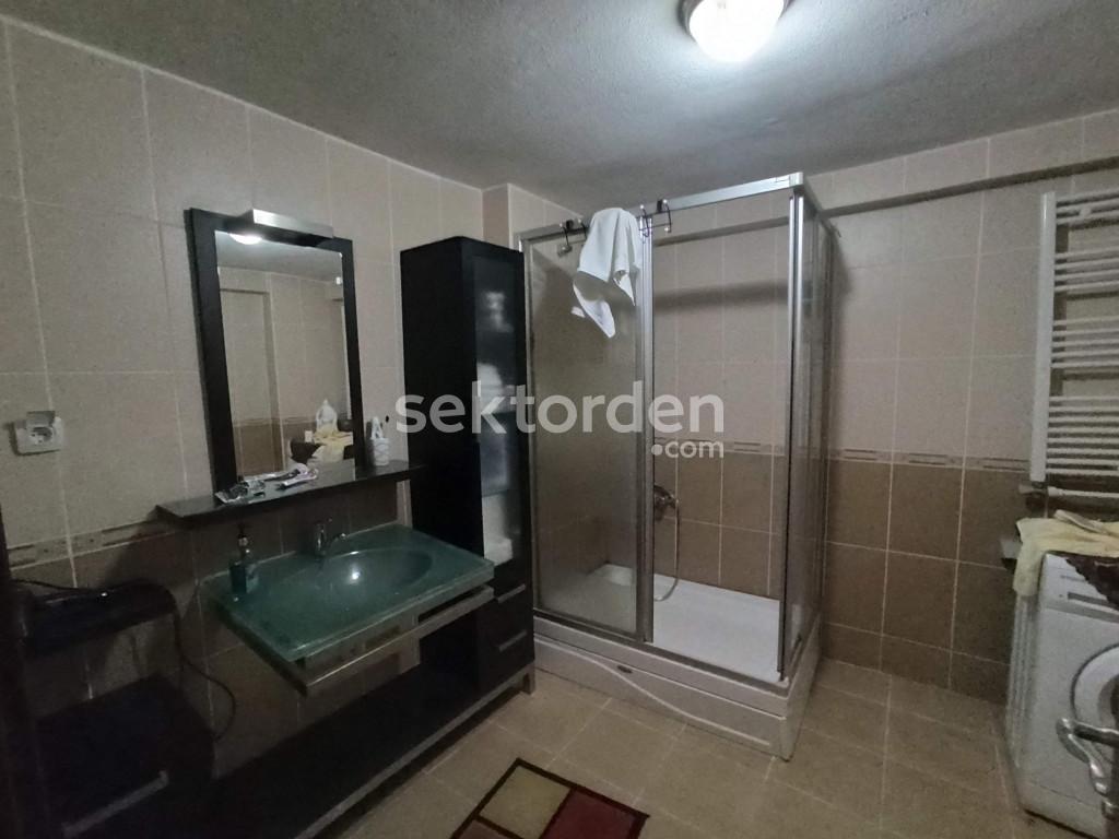 ÖZLÜCEDE BAKIMLI SATILIK DAİRE