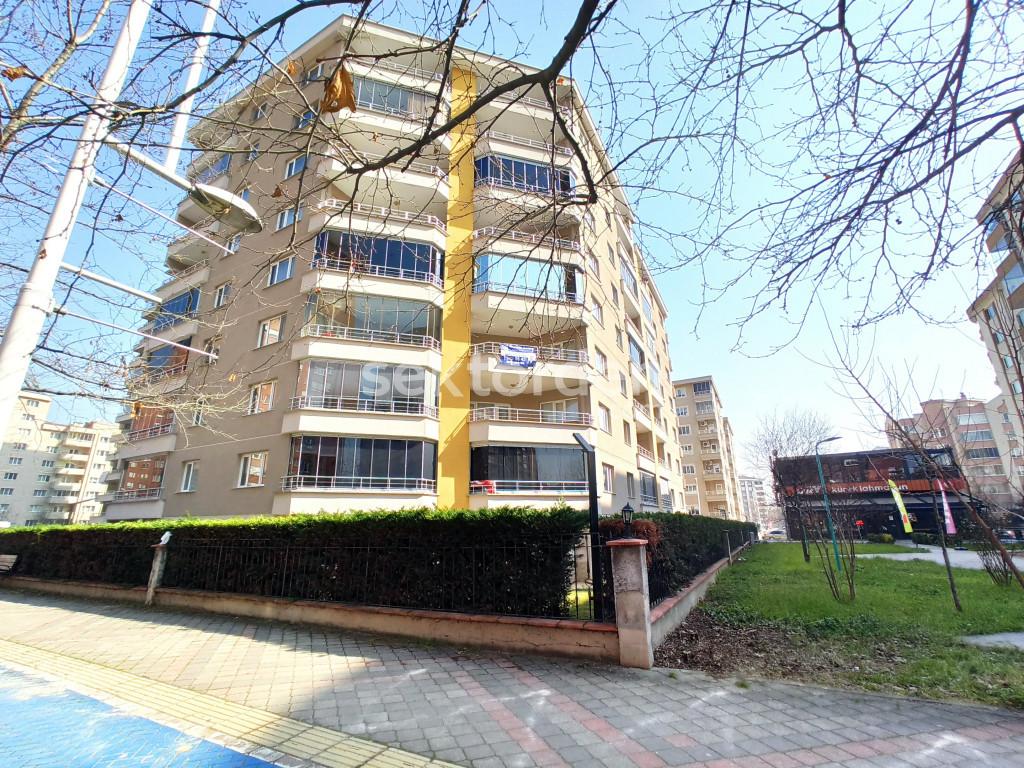 ÖZLÜCEDE BAKIMLI SATILIK DAİRE