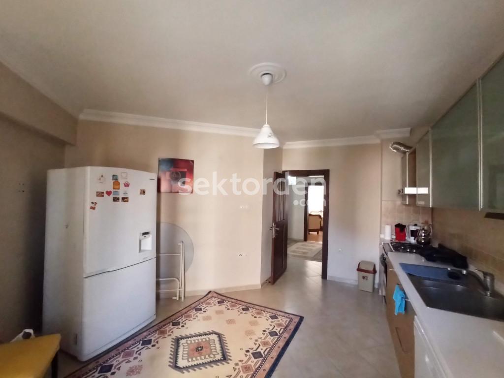 ÖZLÜCEDE BAKIMLI SATILIK DAİRE