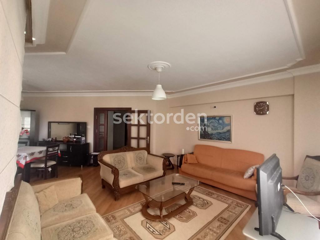 ÖZLÜCEDE BAKIMLI SATILIK DAİRE
