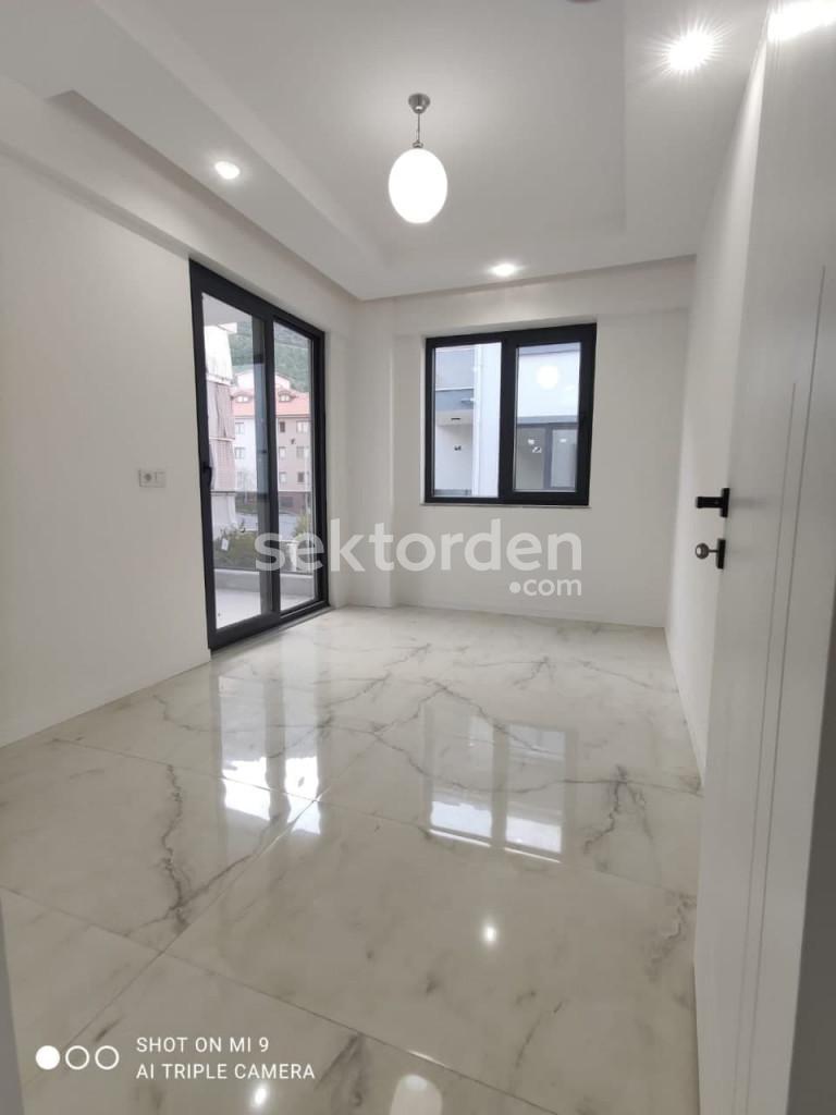 BAĞBAŞI MAH 3+1 130m2 SIFIR DAİRELER
