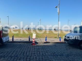 Alsancak 1.kordon'da Geniş Cepheli Dükkan