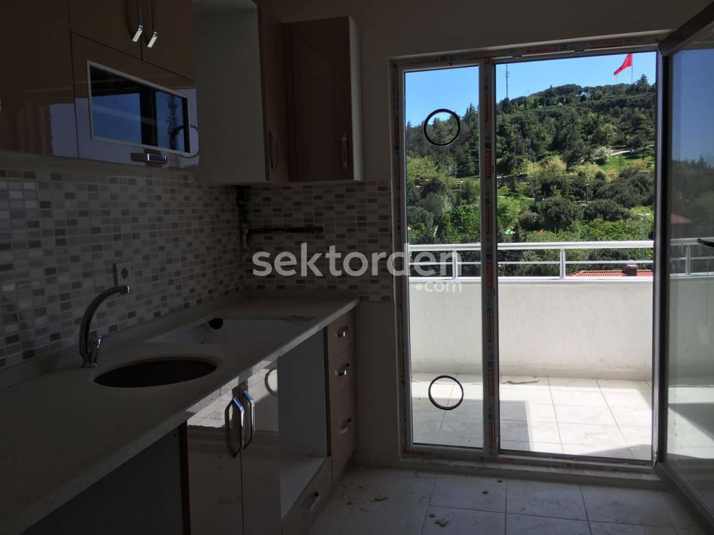 EMLAK WORKS ACİL!! PENDİK GÖZDAĞI'NA YAKIN DENİZ MANZARALI DAİRE