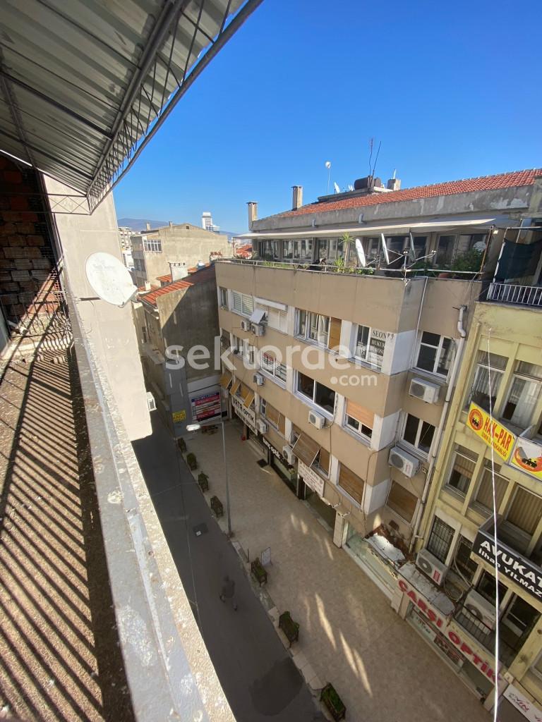 Konak 1.beyler Caddesinde Kiralık Ofis