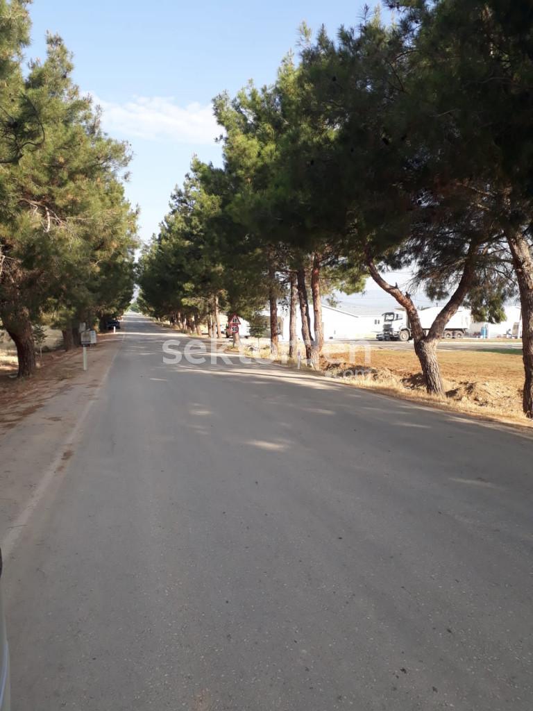 ANTALYA KORKUTELİ ÇOMAKLIDA SATILIK 1911 M2 TARLA İÇİNDE MÜZTAKİL EV