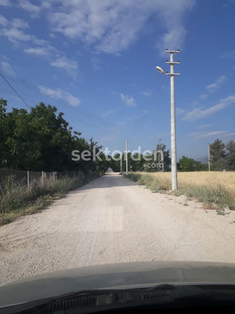 ANTALYA KORKUTELİ ÇOMAKLIDA SATILIK 1911 M2 TARLA İÇİNDE MÜZTAKİL EV