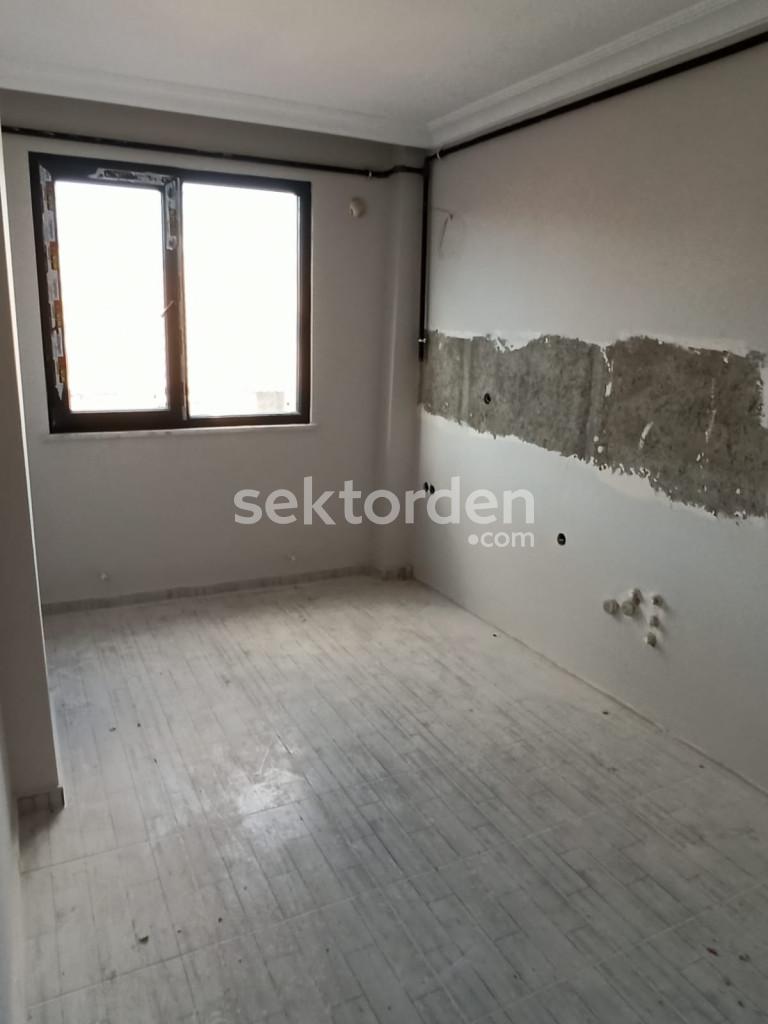 EMLAK WORKS'DEN SULTANBEYLİ NECİP FAZIL'DA SATILIK DUBLEKS DAİRE