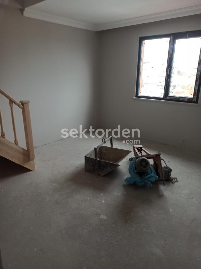 EMLAK WORKS'DEN SULTANBEYLİ NECİP FAZIL'DA SATILIK DUBLEKS DAİRE