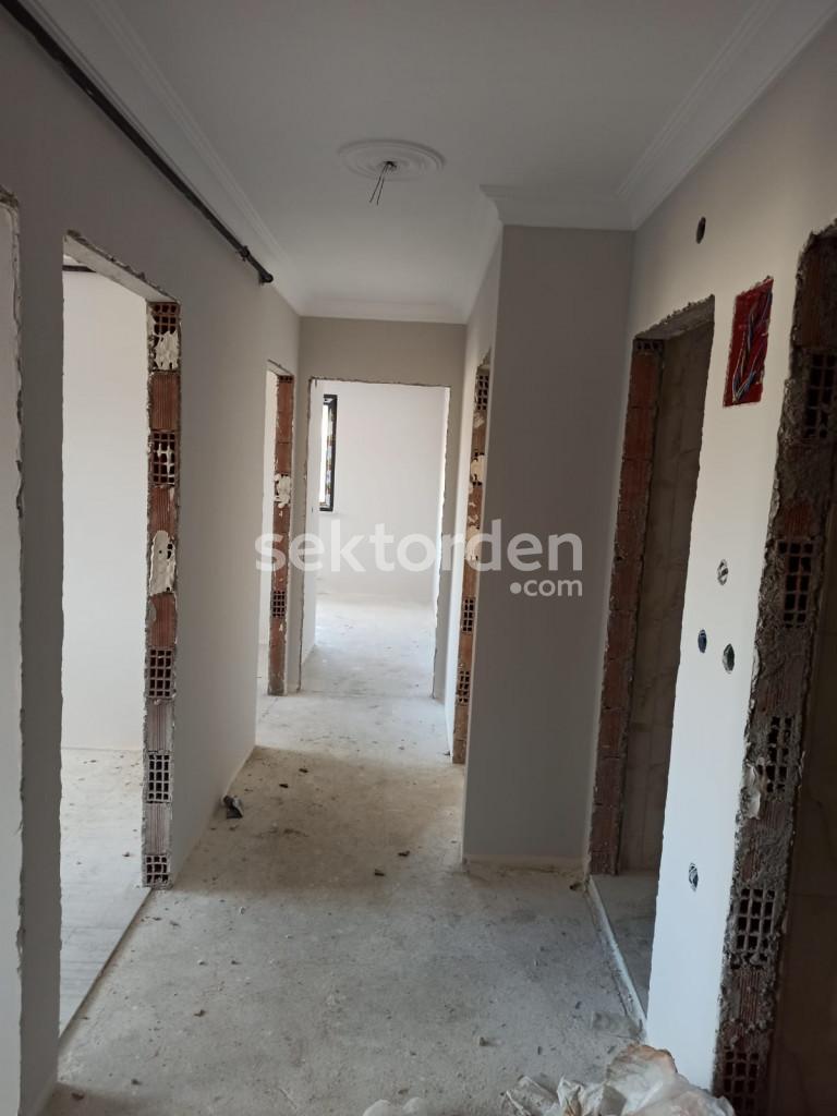 EMLAK WORKS'DEN SULTANBEYLİ NECİP FAZIL'DA SATILIK DUBLEKS DAİRE