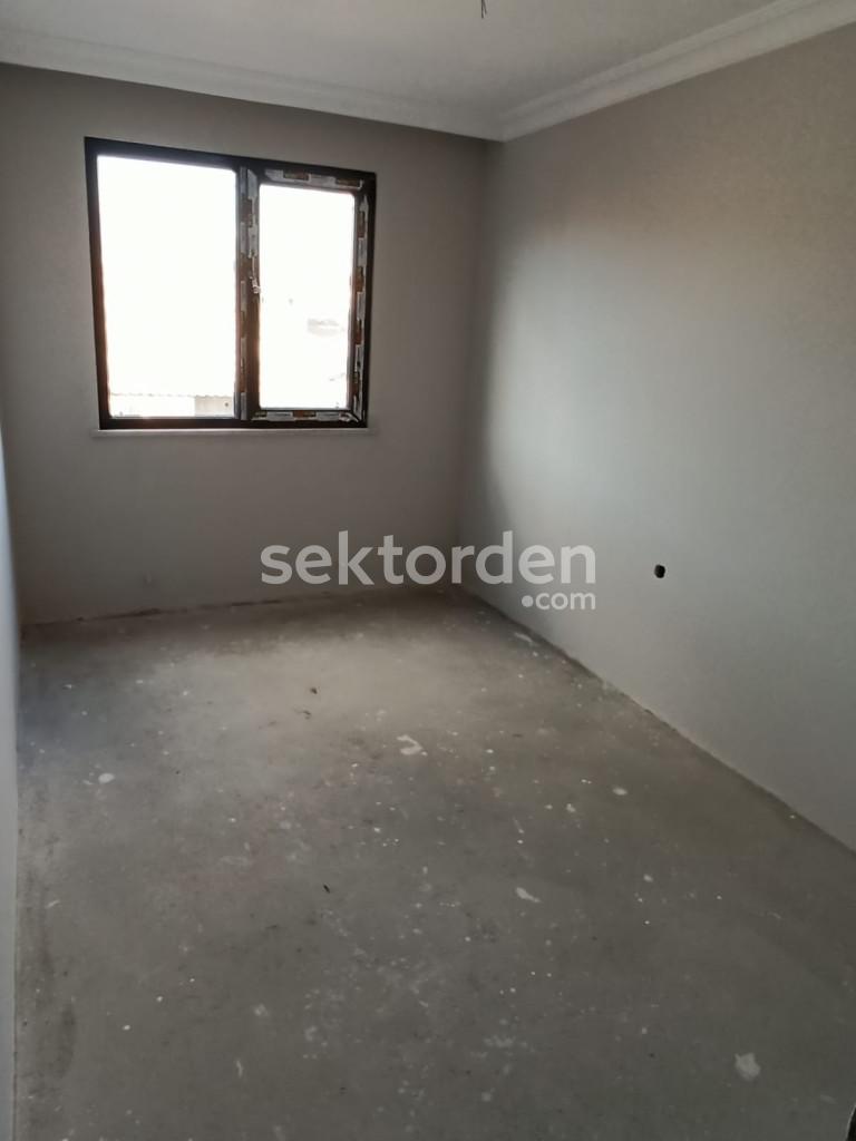 EMLAK WORKS'DEN SULTANBEYLİ NECİP FAZIL'DA SATILIK DUBLEKS DAİRE