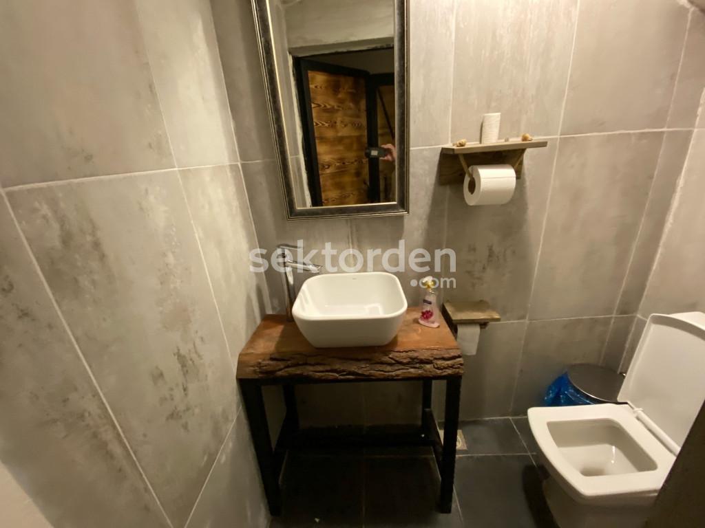 Cumhuriyet bulvarında topçunun sokagında devren kiralık batarlı yeni nesil meyhane