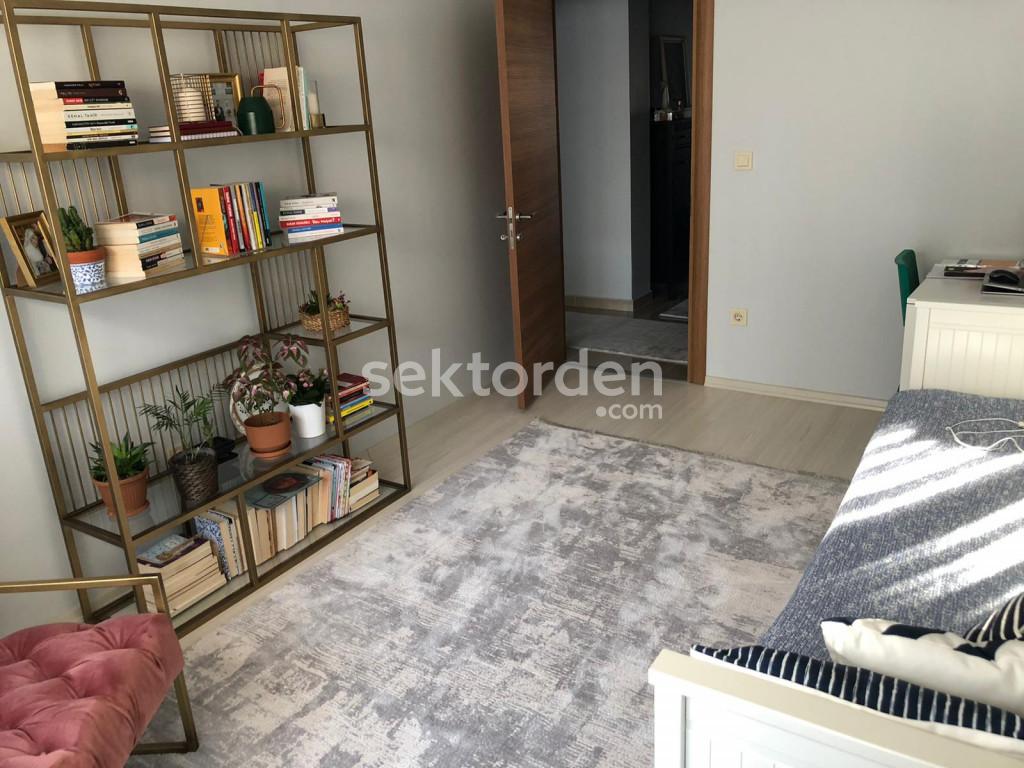 EMLAK WORKS'DEN ÇEKMEKÖY'DE 2+1 SATILIK DAİRE