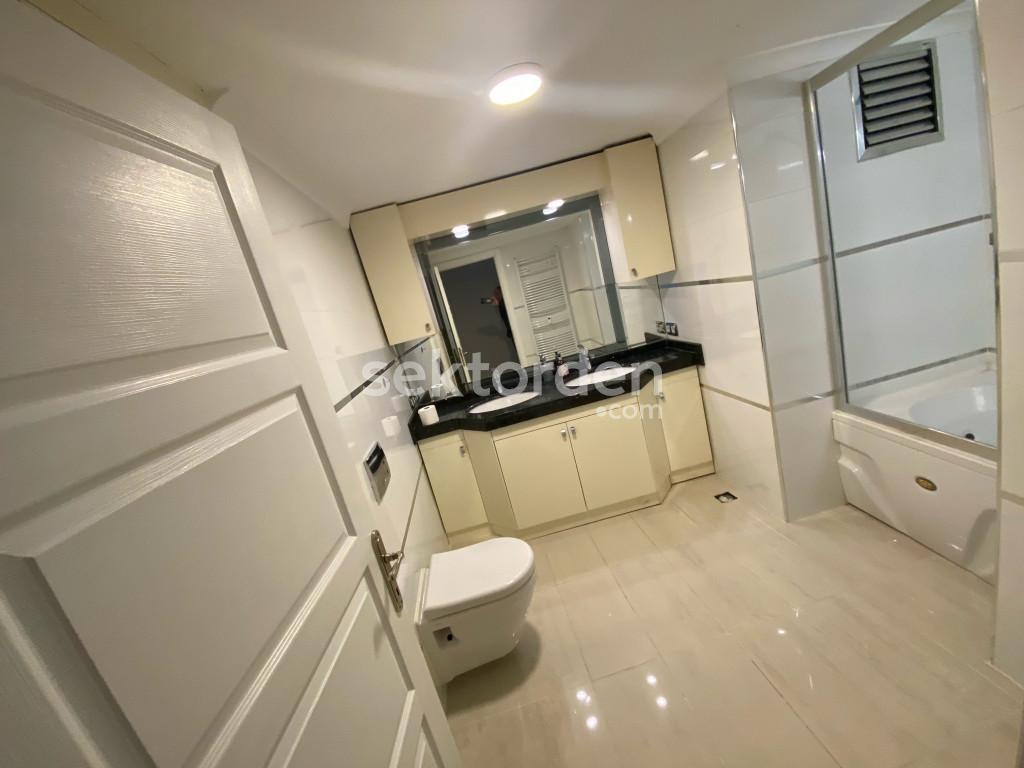 Alsancak 1.Kordon da Deniz Manzaralı Ultra Lüx Kiralık Daire