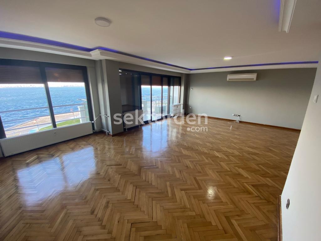 Alsancak 1.Kordon da Deniz Manzaralı Ultra Lüx Kiralık Daire
