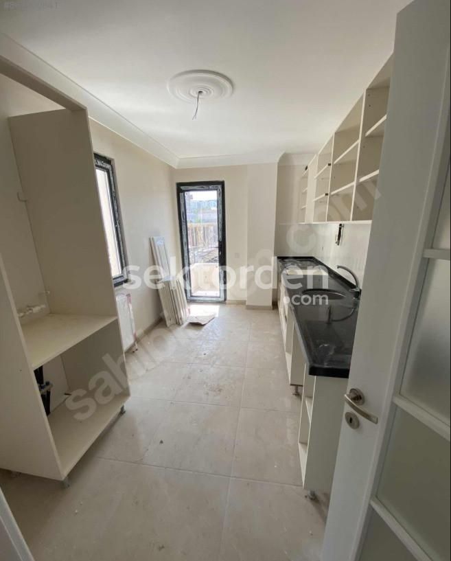 EMLAK WORKS'DEN SULTANBEYLİ'DE 3+1 SATILIK LÜKS DAİRE