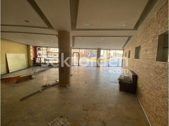 Kurumsal Firmalara Alsancak Basmane Meydanı 9 Eylül Fuar Karşısı Kiralık Dükkan