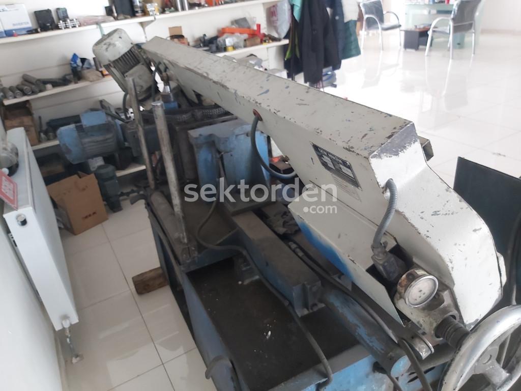 330mm Uzay Tam Otomatik Hidrolik Sıkma 2006 Model Şerit Testere