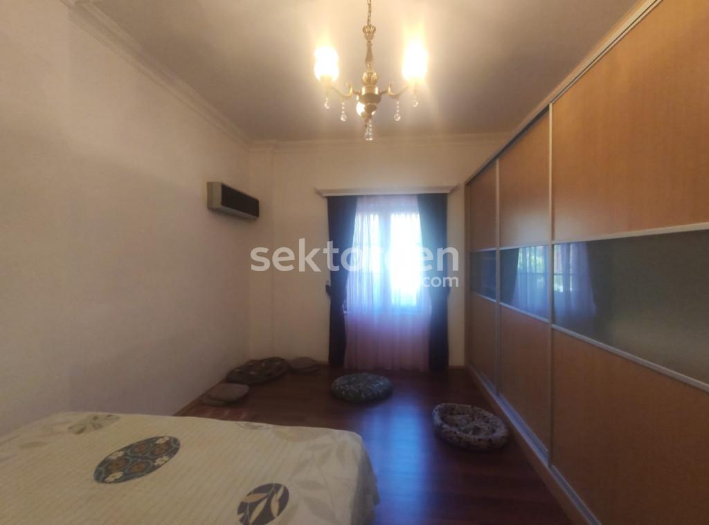 MUĞLA DALYAN ORTACADA SATILIK 3500 M2 ARSA İÇİNDE 380 M2 4+2 MALİKANE