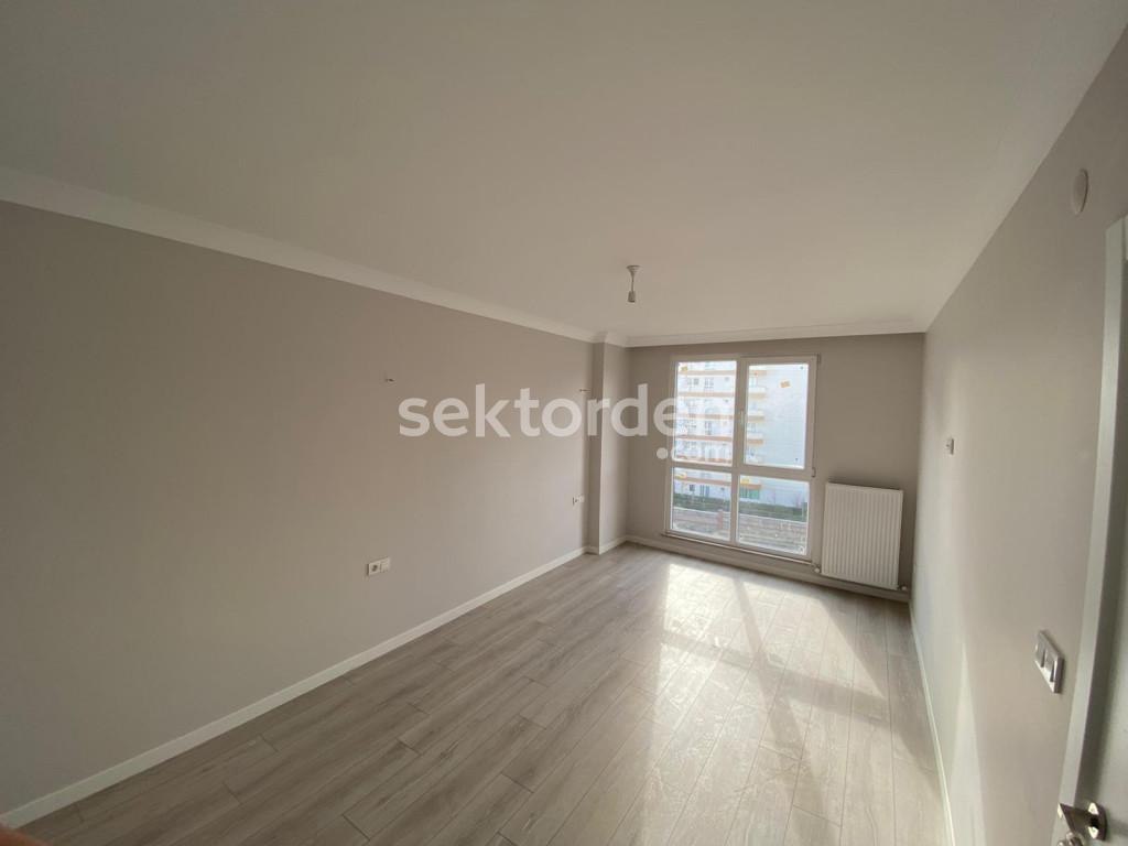 EMLAK WORKS'DEN SANCAKTEPE'DE SATILIK DAİRE