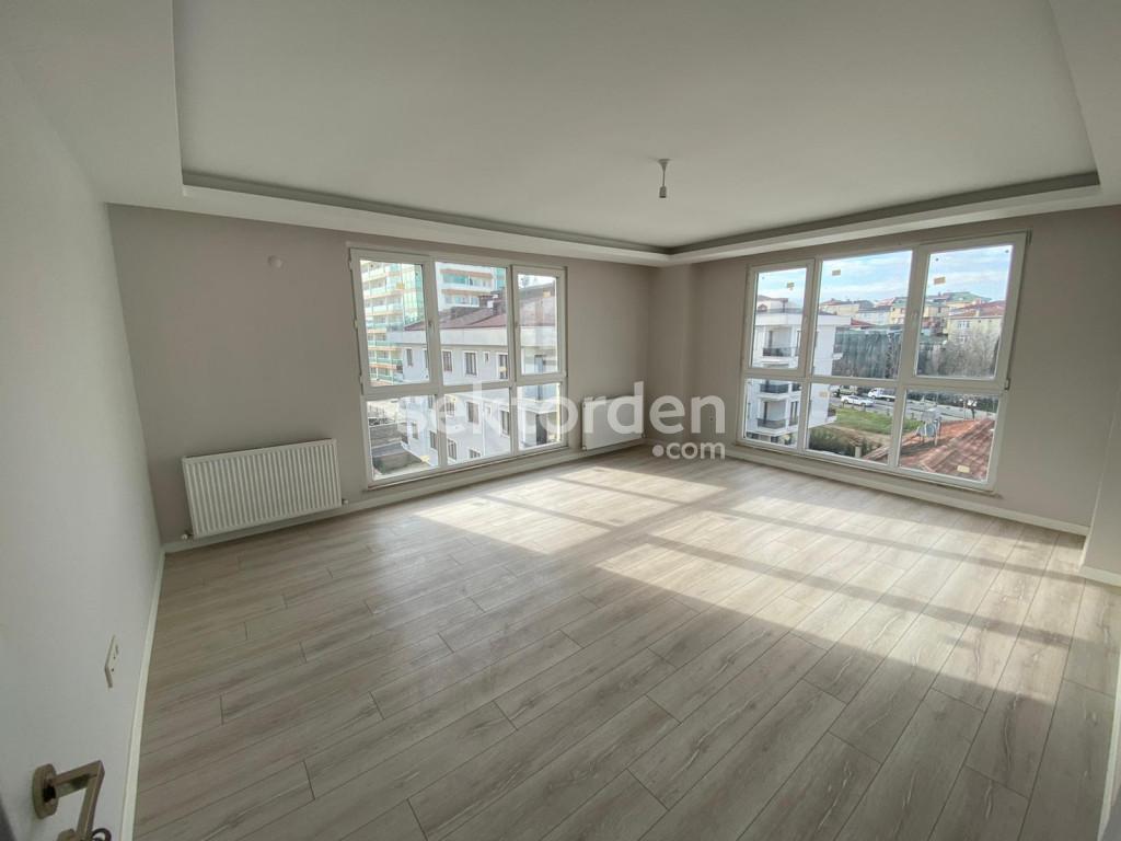 EMLAK WORKS'DEN SANCAKTEPE'DE SATILIK DAİRE