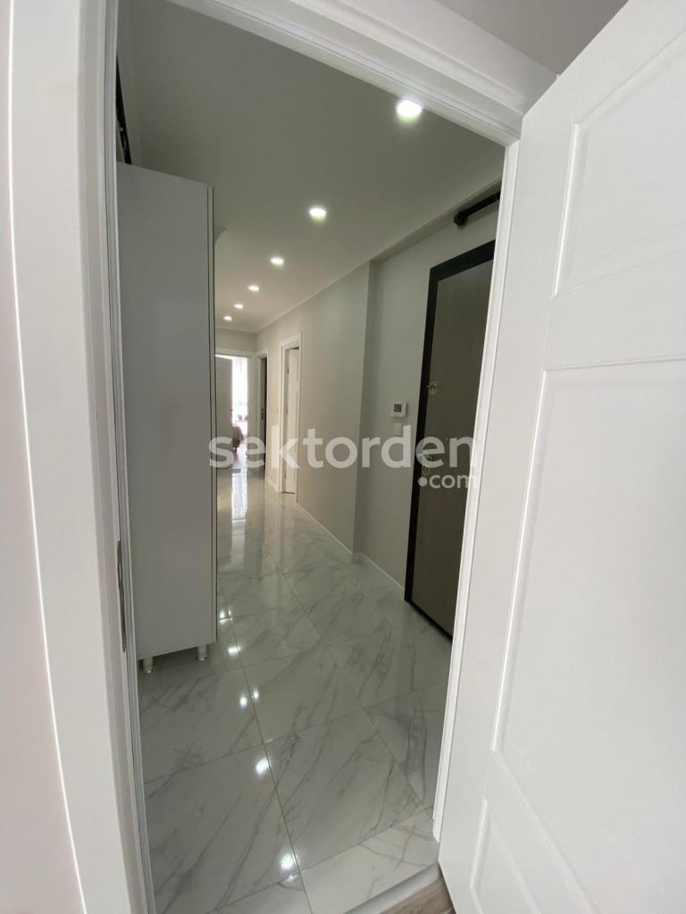 EMLAK WORKS'DEN SANCAKTEPE'DE SATILIK DAİRE
