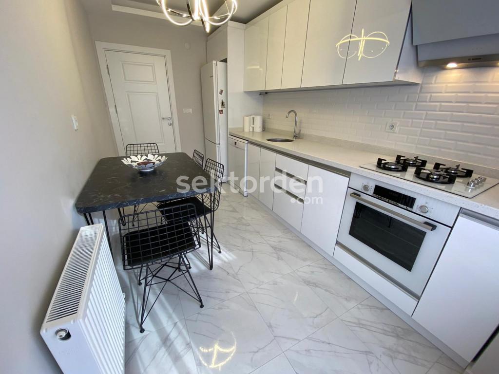 EMLAK WORKS'DEN SANCAKTEPE'DE SATILIK DAİRE