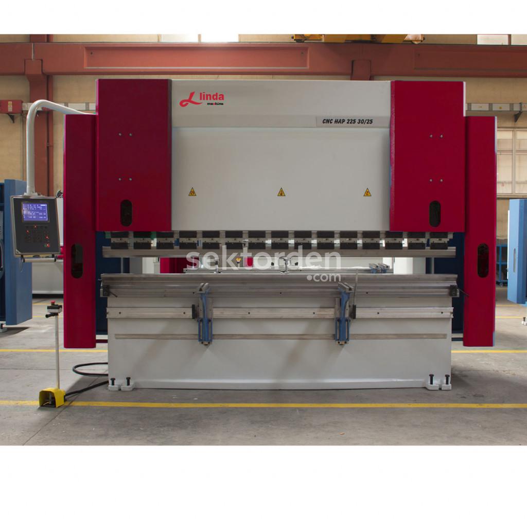 3000 x 225 Ton Abkant Pres - Press Brake