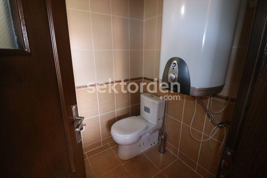 Ürkmez'de Denize 50M. Mesafede Yaz Kış Kullanıma Uygun 4+1 Villa