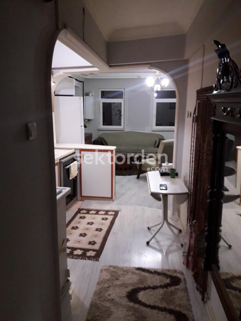 BURSA KILIÇ'TAN KARAAĞAÇ MAH. 3.KAT 85 m2 SATILIK 2+1 DAİRE
