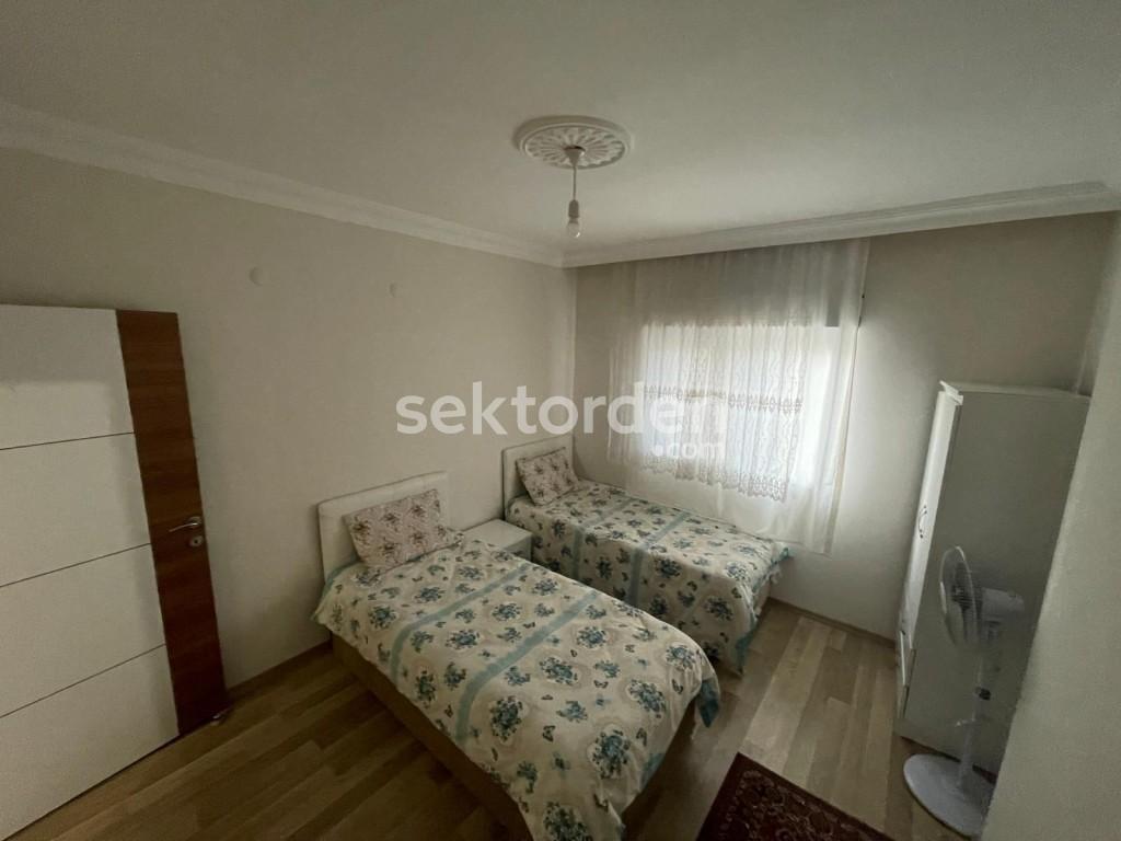 ANTALYA KEPEZ YENİEMEKTE SATILIK 125 M2 3+1 SATILIK EŞYALI GİRİŞ DAİRE