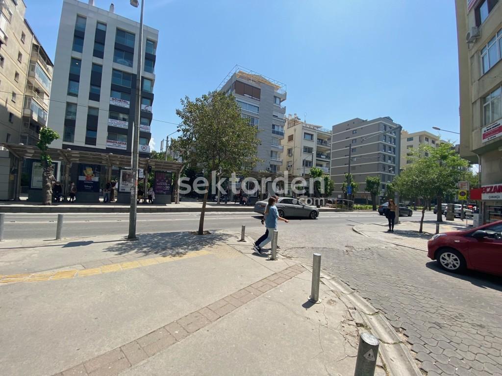 ALSANCAĞIN MERKEZİNDE KAÇIRILMAZ BAHÇELİ BATARLI SATILIK DÜKKAN
