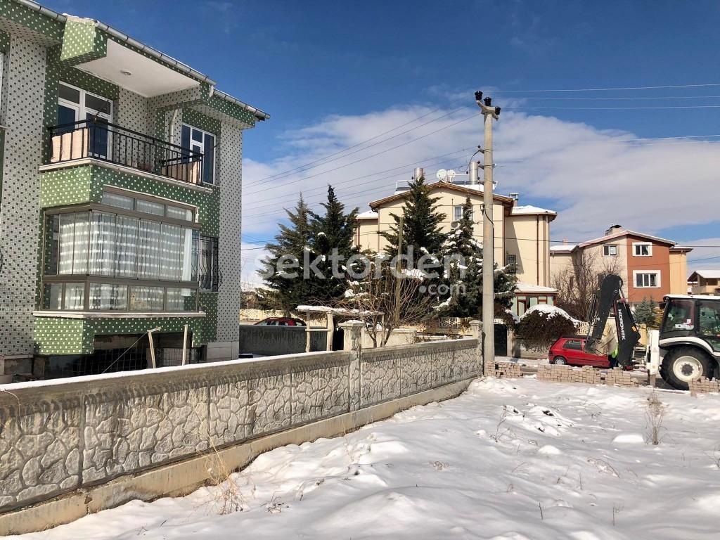 Sille ak mah köşe parsel 719 m2 2,5 kata imarlı Arsa