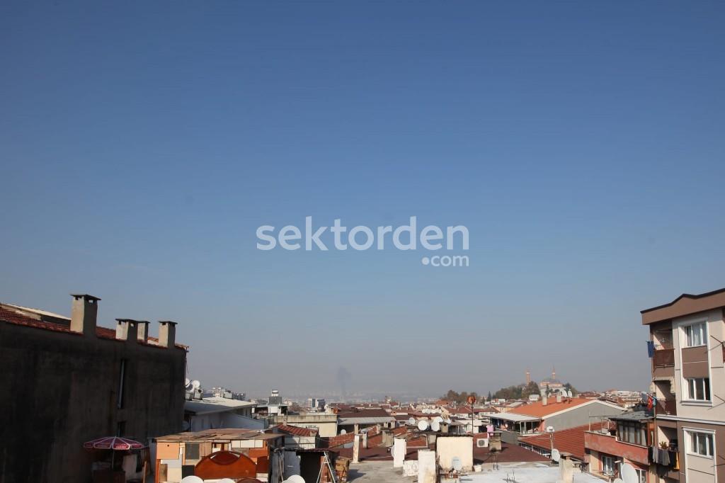 BURSA KILIÇ’TAN İNCİRLİ’DE CADDE ÜZERİ SATILIK LÜX 2+1 DAİRE