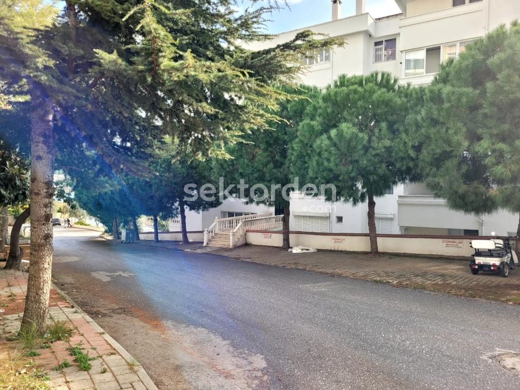 BURSA KILIÇ’TAN ARMUTLU DA EŞSİZ MANZARALI 2+1 DAİRE