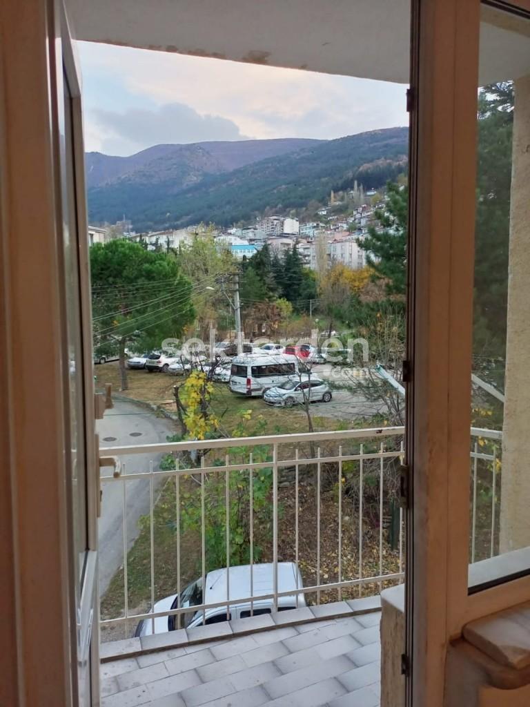 BURSA KILIÇ’TAN UMURBEY DE SATILIK 2+1 ARA KAT DAİRE