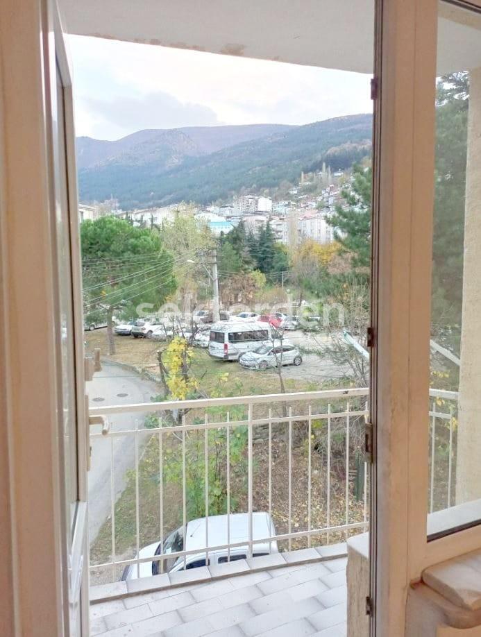 BURSA KILIÇ’TAN UMURBEY DE SATILIK 2+1 ARA KAT DAİRE