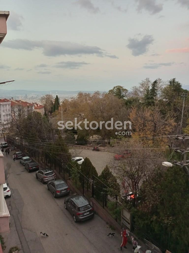 BURSA KILIÇ’TAN UMURBEY DE SATILIK 2+1 ARA KAT DAİRE